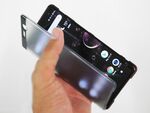 Xperia XZ3は純正カバーで守る：Xperia周辺機器