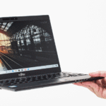 約698gの13.3型ノートPC、超軽量でも性能は犠牲にせず存分に発揮できてスゴイ