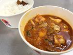 松屋「ごろごろチキンのトマトカレー」“カレーっぽくない”のがいいところ