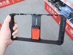 スマホで本格的に動画を撮影する人に！ スマホ用格安ビデオリグが2180円